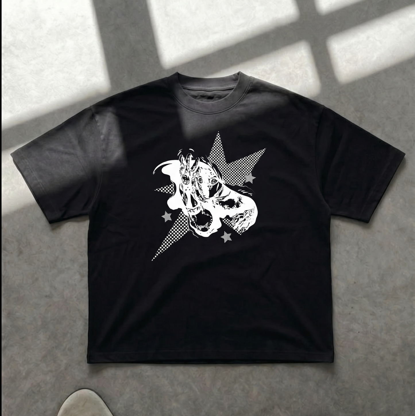 YORUME // Killer Queen Tee Black